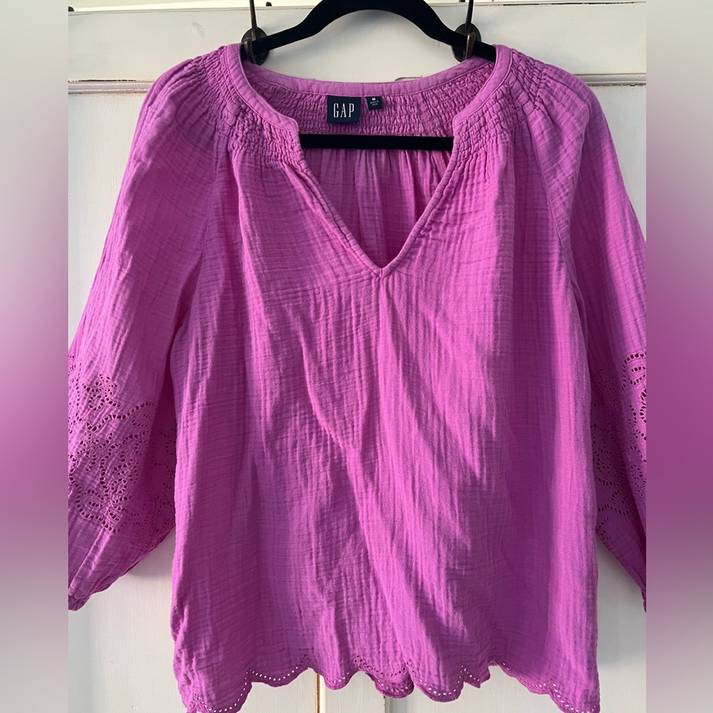 GAP Women's Vibrant Pink Blouse - Picture 3 of 5